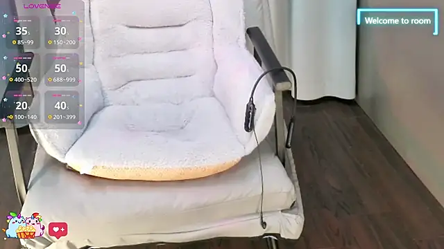 Snapshot of LINLIN-2025 chatting on November 3, 2025, 2:07 pm LINLIN-2025 online show from November 3, 2025, 2:07 pm