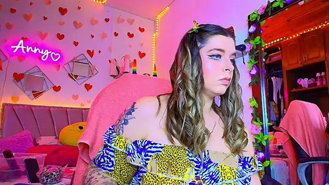 Snapshot of Anny_Hurtado chatting on September 23, 2025, 7:55 am Anny Hurtado online show from September 23, 2025, 7:55 am