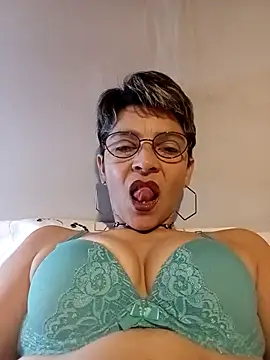 Lulypsicologasexual online show from February 26, 2026, 7:46 pm