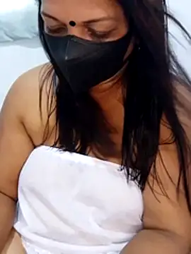 Madu HotSL online show from October 28, 2025, 4:05 am