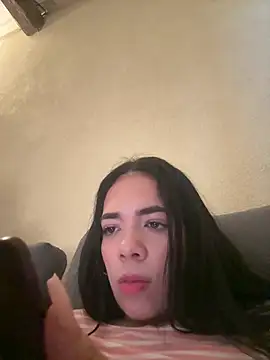 Snapshot of marti_hot chatting on June 11, 2026, 12:58 pm marti hot online show from June 11, 2026, 12:58 pm