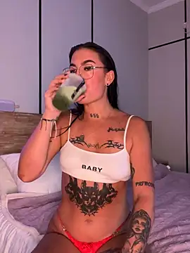 Snapshot of savana_heart chatting on October 12, 2025, 2:10 am savana heart online show from October 12, 2025, 2:10 am