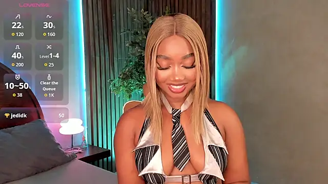 alisonn moon online show from November 20, 2025, 11:26 pm