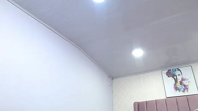 AriannaAdames online show from April 4, 2026, 12:35 pm