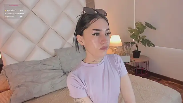 Snapshot of Megan_DH chatting on September 19, 2025, 2:07 pm Megan DH online show from September 19, 2025, 2:07 pm