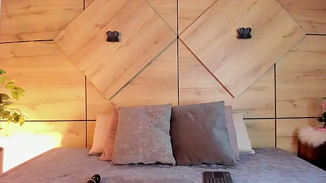 Snapshot of scarlettadams__ chatting on February 11, 2026, 12:32 pm scarlettadams online show from February 11, 2026, 12:32 pm