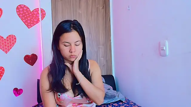 Snapshot of mady_gh chatting on September 13, 2025, 4:01 am mady gh online show from September 13, 2025, 4:01 am