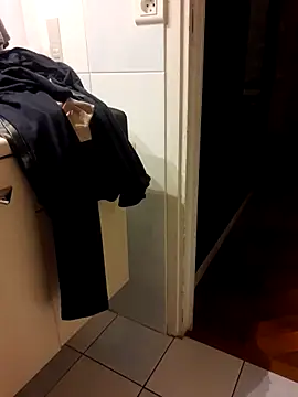 Snapshot of romeobravohotel chatting on January 5, 2026, 11:30 pm romeobravohotel online show from January 5, 2026, 11:30 pm