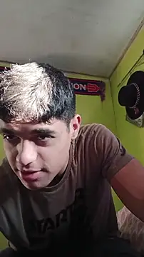 juanfritaa21 online show from May 25, 2026, 8:48 pm