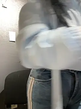 Snapshot of Emily_Rivers_ chatting on September 19, 2025, 1:34 pm Emily Rivers online show from September 19, 2025, 1:34 pm