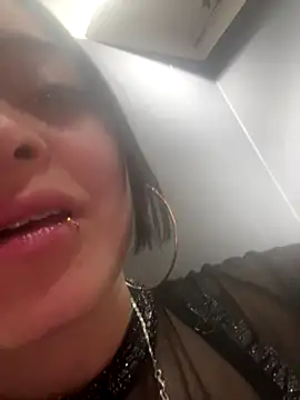 Snapshot of Emily_Rivers_ chatting on October 27, 2025, 1:15 pm Emily Rivers online show from October 27, 2025, 1:15 pm