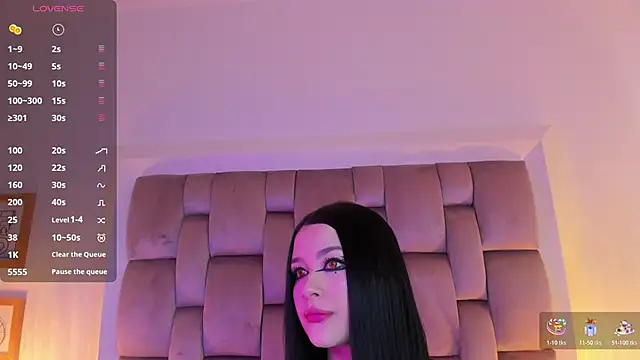 Dannika07 online show from November 12, 2025, 3:29 am