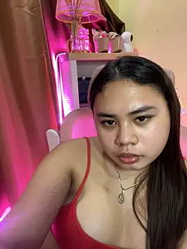Annafoxy2xx online show from February 5, 2026, 4:44 pm