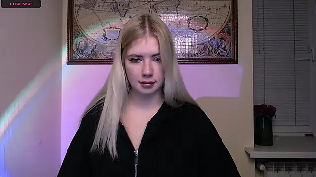 AliceHotty  online show from November 3, 2025, 7:42 am