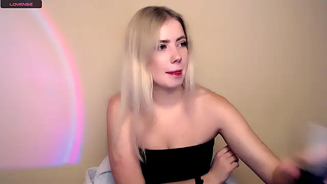 AliceHotty  online show from November 20, 2025, 9:20 am