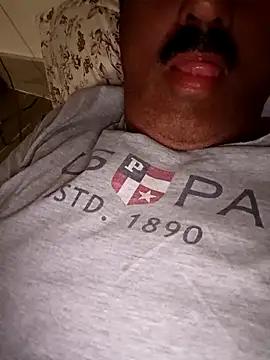 Snapshot of moonflower25 chatting on September 21, 2025, 3:19 am moonflower25 online show from September 21, 2025, 3:19 am