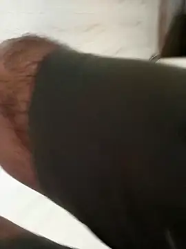 Snapshot of moonflower25 chatting on September 26, 2025, 12:58 am moonflower25 online show from September 26, 2025, 12:58 am