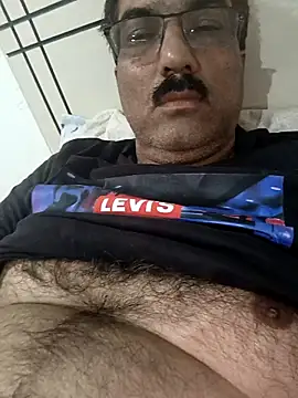 Snapshot of moonflower25 chatting on October 26, 2025, 7:58 am moonflower25 online show from October 26, 2025, 7:58 am