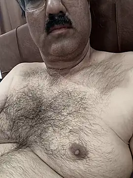 moonflower25 online show from December 20, 2025, 3:24 am