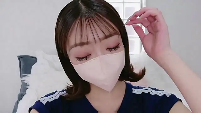 Snapshot of Rina_72 chatting on December 2, 2025, 4:07 am Rina 72 online show from December 2, 2025, 4:07 am