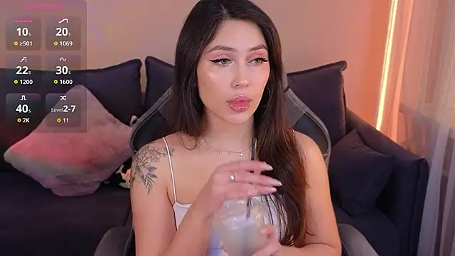 CarolineGuthrie online show from March 23, 2026, 3:16 pm