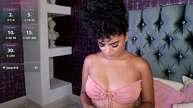 Carly Monroe  online show from September 9, 2025, 10:20 pm