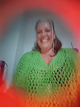 Feelineducentre online show from June 8, 2026, 7:47 pm