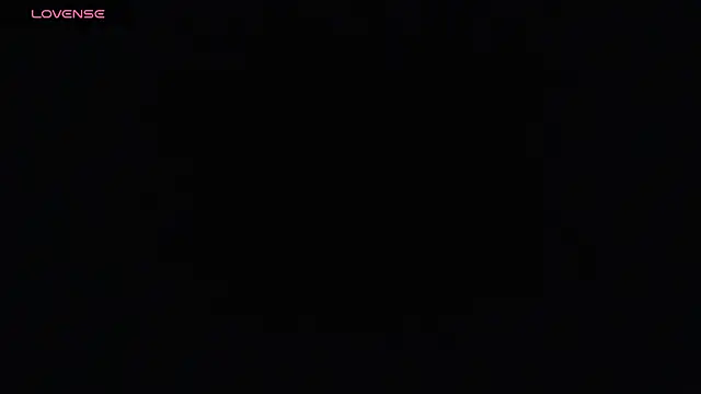 zohet kriss online show from October 18, 2025, 3:46 pm