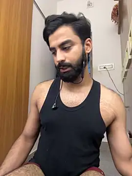 Snapshot of hottestboy03 chatting on October 11, 2025, 5:50 am hottestboy03 online show from October 11, 2025, 5:50 am