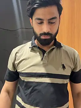 hottestboy03 online show from May 22, 2026, 6:42 am