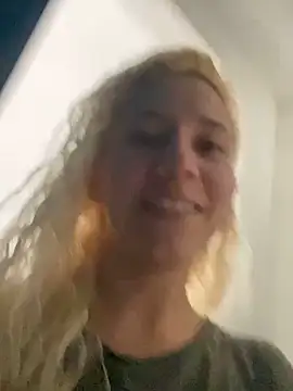 Bruna551 online show from March 22, 2026, 3:04 pm