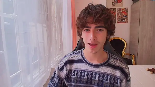 Nude Boy18 online show from October 13, 2025, 6:19 pm