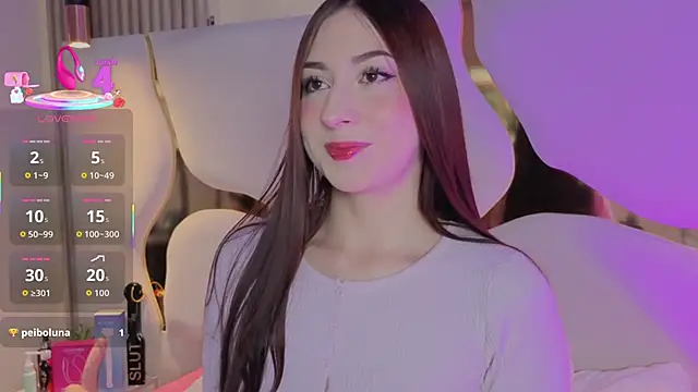 SofiJones  online show from November 20, 2025, 9:36 pm