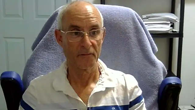 Snapshot of funone1999 chatting on October 20, 2025, 1:06 am funone1999 online show from October 20, 2025, 1:06 am