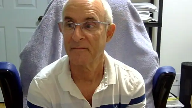 Snapshot of funone1999 chatting on November 15, 2025, 3:15 am funone1999 online show from November 15, 2025, 3:15 am