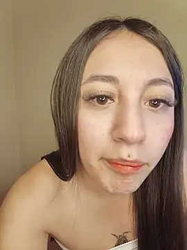 Snapshot of StefaniaFoxx_ chatting on July 18, 2026, 7:12 am StefaniaFoxx online show from July 18, 2026, 7:12 am
