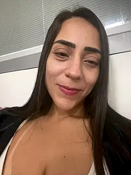 lucioliveira online show from October 19, 2025, 1:17 am