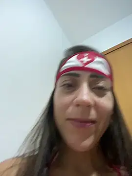 lucioliveira online show from December 2, 2025, 3:45 am