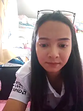 Natural Asian Girl online show from October 8, 2025, 7:06 am