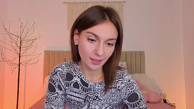 Snapshot of Little_mia__ chatting on November 13, 2025, 9:03 pm Little mia online show from November 13, 2025, 9:03 pm