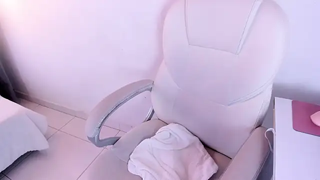 Snapshot of Angel_kanon chatting on September 26, 2025, 12:09 pm Angel kanon online show from September 26, 2025, 12:09 pm