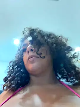 Snapshot of allybluee777 chatting on November 27, 2025, 5:20 am allybluee777 online show from November 27, 2025, 5:20 am