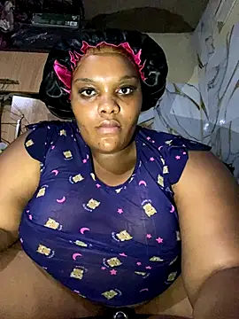 chubbybbw18 online show from October 17, 2025, 8:22 pm