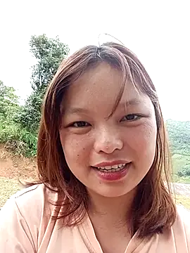 Snapshot of XoiXoi232 chatting on September 24, 2025, 3:32 am XoiXoi232 online show from September 24, 2025, 3:32 am