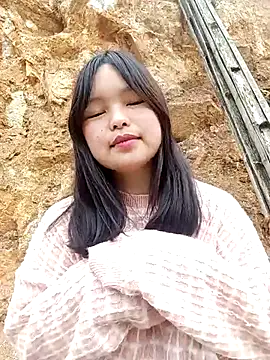 XoiXoi232 online show from March 16, 2026, 5:44 am