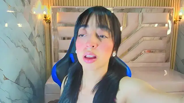 zoe r  online show from September 21, 2025, 3:08 am