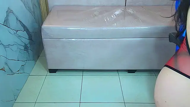 zoe r  online show from October 3, 2025, 3:14 am