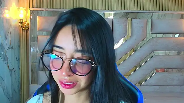 zoe r  online show from October 16, 2025, 3:29 am