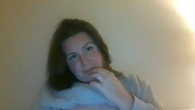 Snapshot of CherryJuneExperience chatting on February 3, 2026, 12:20 am CherryJuneExperience online show from February 3, 2026, 12:20 am