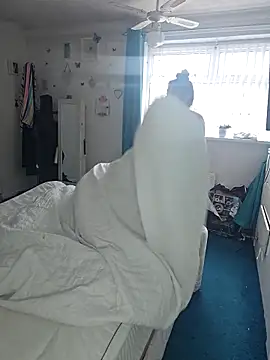 Snapshot of Angeldelightt chatting on October 21, 2025, 1:34 pm Angeldelightt online show from October 21, 2025, 1:34 pm